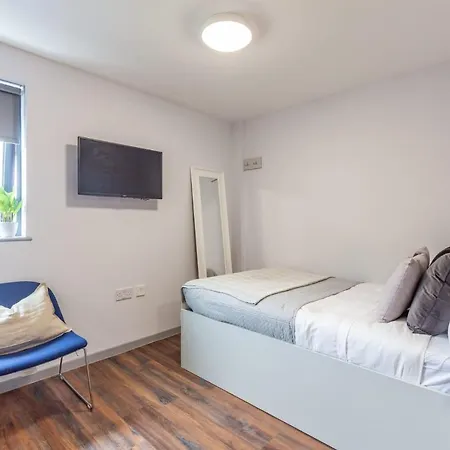 Bryson Court In Newcastle Apartment Exterior photo