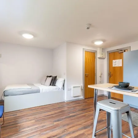 Bryson Court In Newcastle Apartment Exterior photo