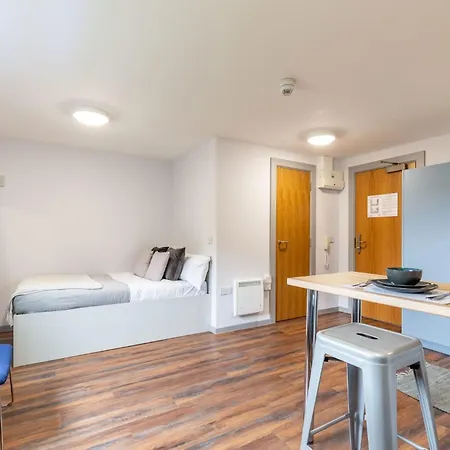 Bryson Court In Newcastle Apartment Exterior photo