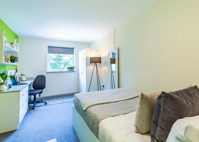 Modern Ensuite Room In Central Newcastle